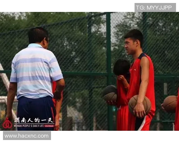 李芳的篮球人生:从热爱到坚持的深度对话与成长之路 李芳的篮球人生:从热爱到坚持的深度对话与成长之路