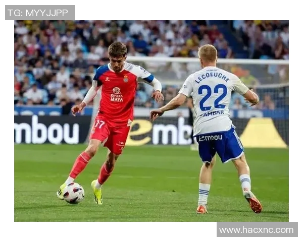 卡斯迪与萨拉戈的精彩对决揭示足球战术与团队合作的魅力