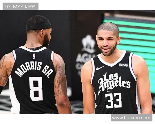 莫里斯与伊巴卡的对决谁能在赛场上笑到最后解析两位球员的风格与实力对比