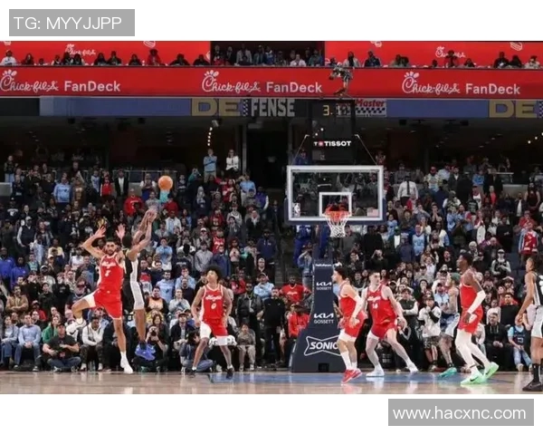 马刺与快船激战第三场争夺季后赛晋级关键战役的精彩回顾与分析 马刺与快船激战第三场争夺季后赛晋级关键战役的精彩回顾与分析