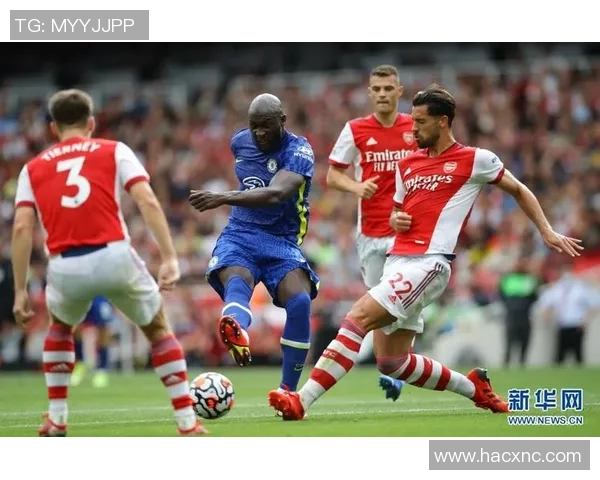 阿森纳与切尔西激战正酣球迷热情高涨共庆足球盛宴 阿森纳与切尔西激战正酣球迷热情高涨共庆足球盛宴