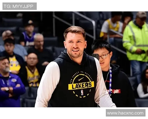 东契奇狂砍73分刷新现役得分纪录独行侠终结太阳11连胜传奇之夜 东契奇狂砍73分刷新现役得分纪录独行侠终结太阳11连胜传奇之夜