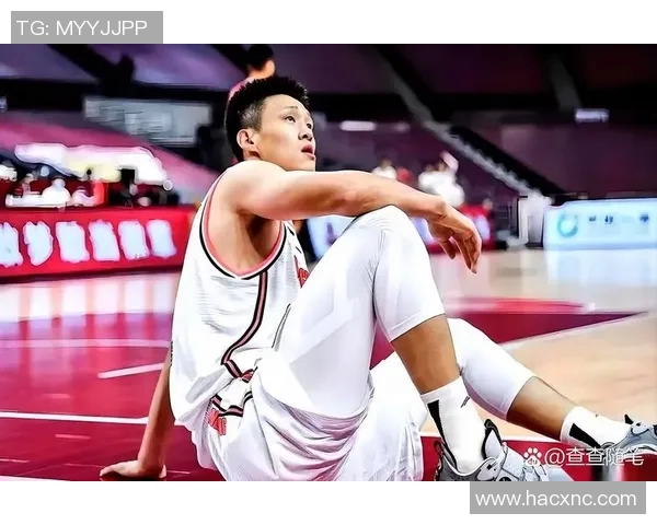 周鹏的篮球传奇之路：从青涩少年到国家队核心的奋斗与荣耀