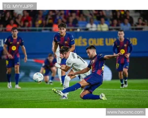 瓦伦西亚主场迎战马德里竞技双方争夺西甲积分榜重要位置