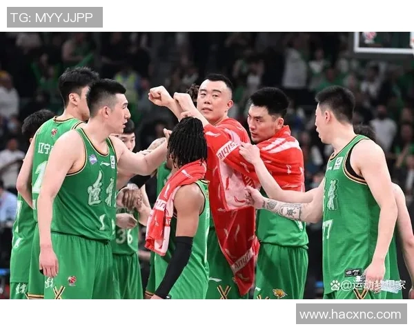 韩德君的篮球之路：从青涩少年到CBA传奇巨星的成长历程与辉煌成就